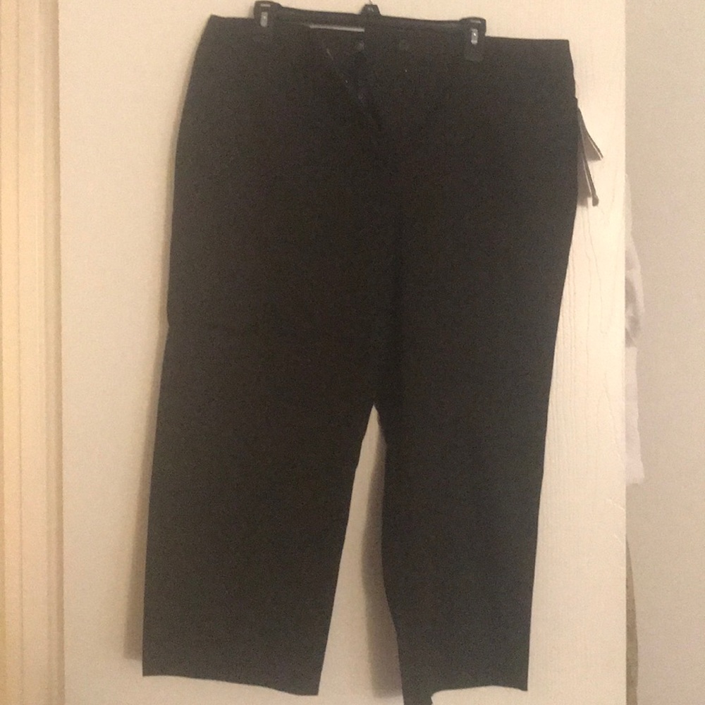 Brand new black dress Capri